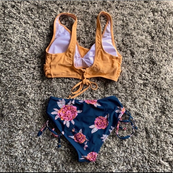 NWOT - Cupshe bikini, size M - Picture 4 of 4